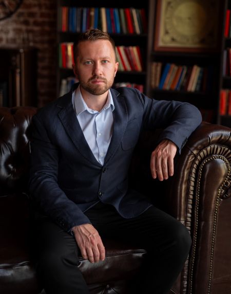 Толочкин Олег Александрович